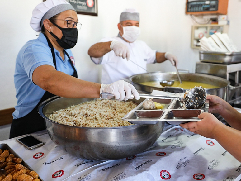 Menteşe Belediyesinden Özel Öğrencilere Ücretsiz Yemek