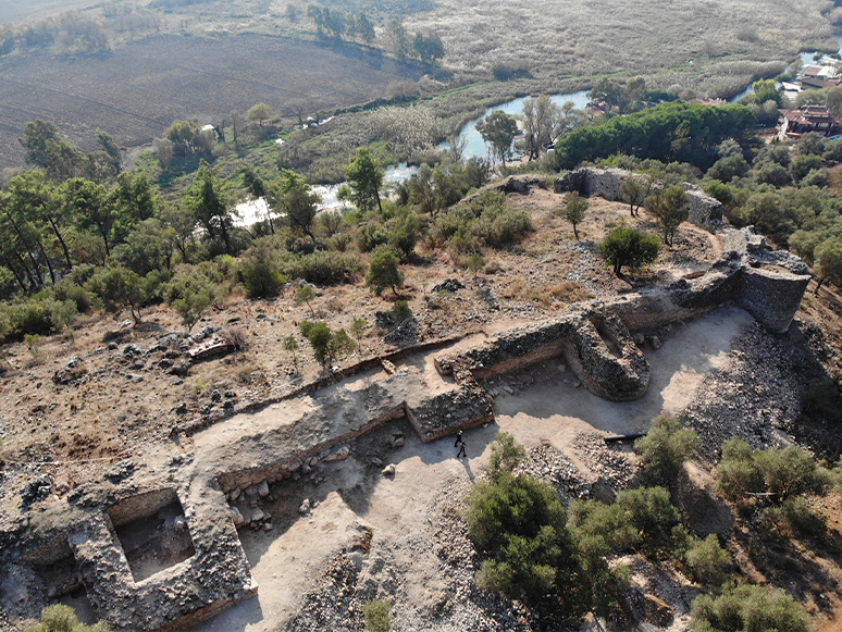 Ula'daki Orta Çağ Kalesi Turizme Kazandırılacak