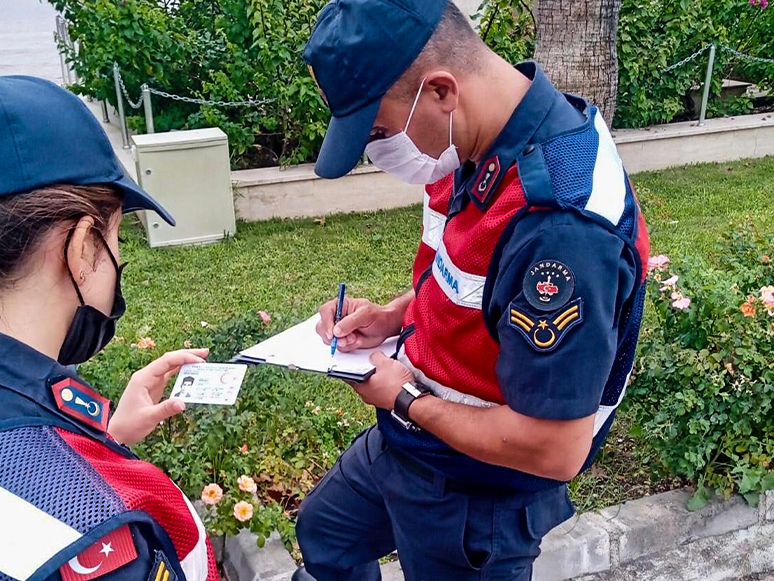 Muğla’da Covid-19 Tedbirlerine Uymayanlara Para Cezası