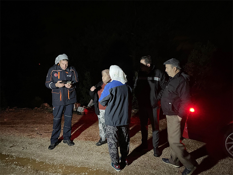 Mantar Toplarken Kaybolan 3 Kişi Bulundu