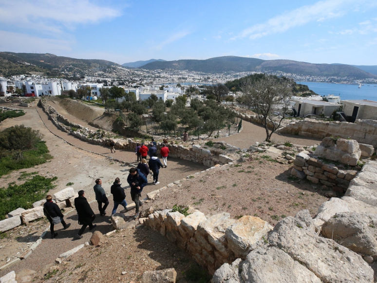 Bodrum'da Gün Yüzüne Çıkartılan Sur Duvarları Turizme Kazandırılıyor