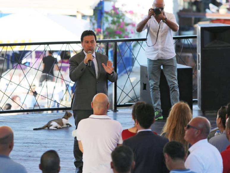 Başkan Aras, Belediye Personeli İle Bayramlaştı