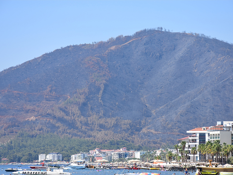 Marmaris'te Yanan Ormanlık Alanlar Yaşanan Tehlikenin Büyüklüğünü Gösteriyor