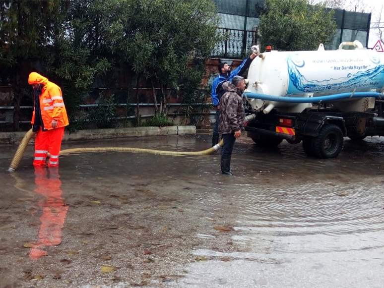 Muğla Büyükşehir Belediyesi Sel Tehdidine Karşı Teyakkuza Geçti 