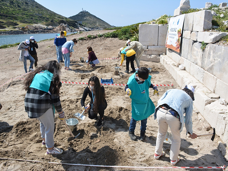 Datça'da Otizmli Çocuklar Knidos Ören Yeri'nde Yapay Kazı Yaptı