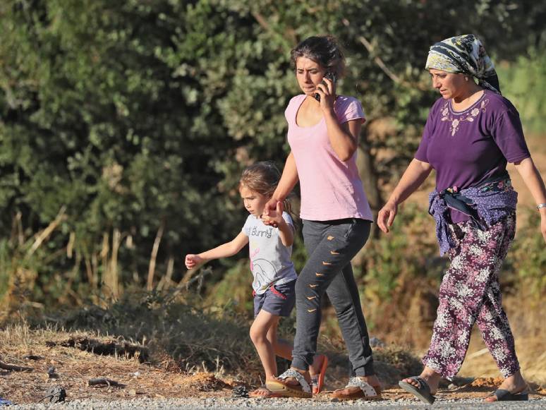 Fesleğen Mahallesi Sakinleri Evlerine Dönüyor