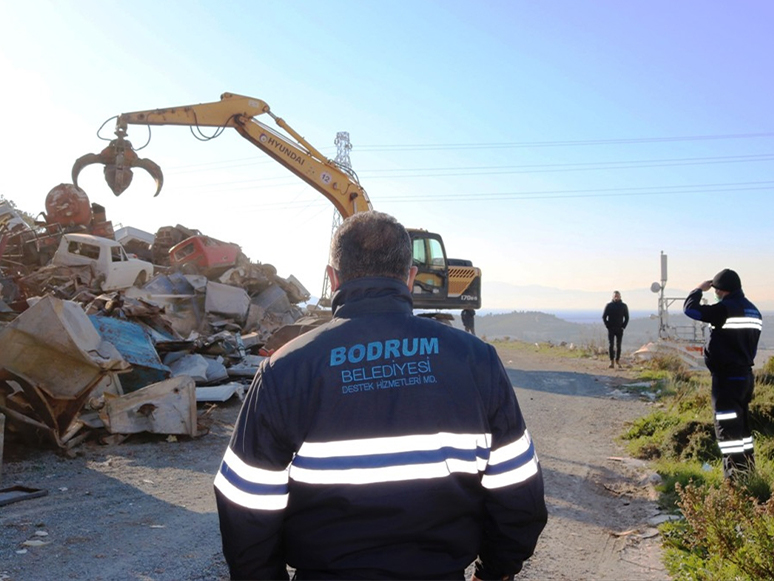 Bodrum Belediyesi Hurda Malzemeleri Geri Dönüşüme Verdi