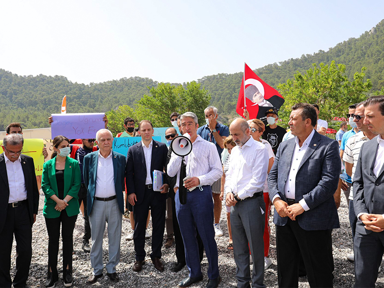 Marmaris Belediye Başkanı Oktay’dan Kumlubük Açıklaması