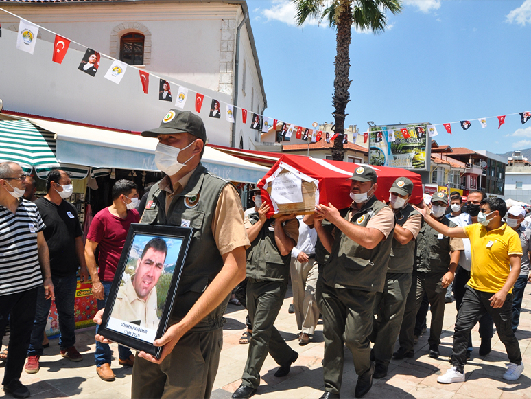 Marmaris'teki Orman Yangınında Şehit Olan Hasdemir’in Cenazesi Toprağa Verildi