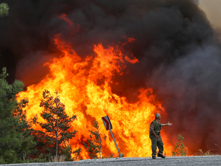 Muğla’daki Yangınlarda Son Durum! Hangi İlçelerde Yangınla Mücadele Sürüyor?