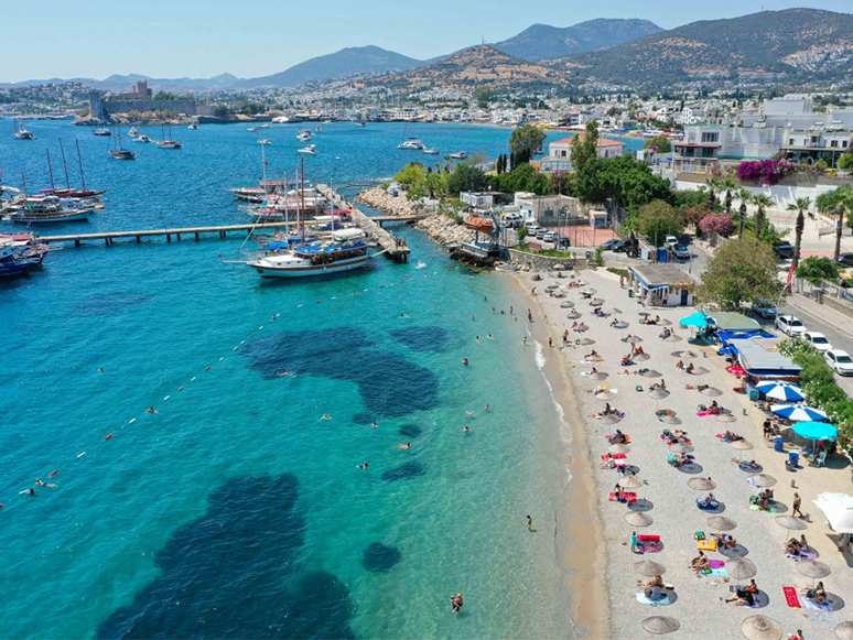 Bodrum’da Yeni Plaj Kafeler ve Mobil Tesisler Vatandaşların Hizmetine Açılacak