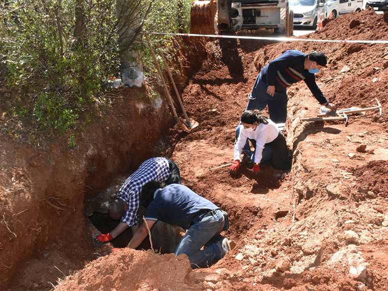 Sulama Kanalı Kazısında Helenistik Döneme Ait Mezar Bulundu