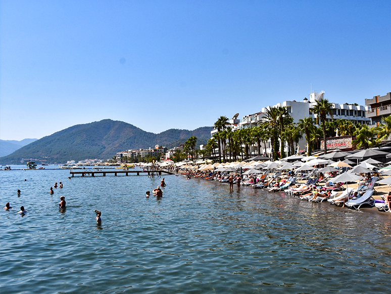 Marmaris’te Turistlere Maske Zorunluluğu