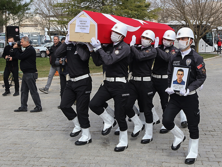 Muğla'da Şehit Olan Polis Memuru Aydın'da Defnedildi