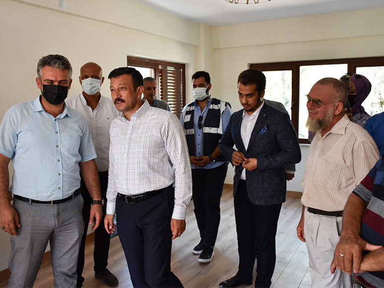 AK Parti Genel Başkan Yardımcısı Hamza Dağ, Marmaris'te Yanan Mahalleleri Ziyaret Etti