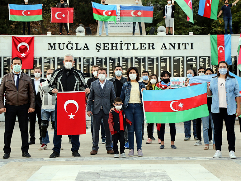 Sağlık Çalışanlarından Azerbaycan’a Motosikletli Destek Konvoyu