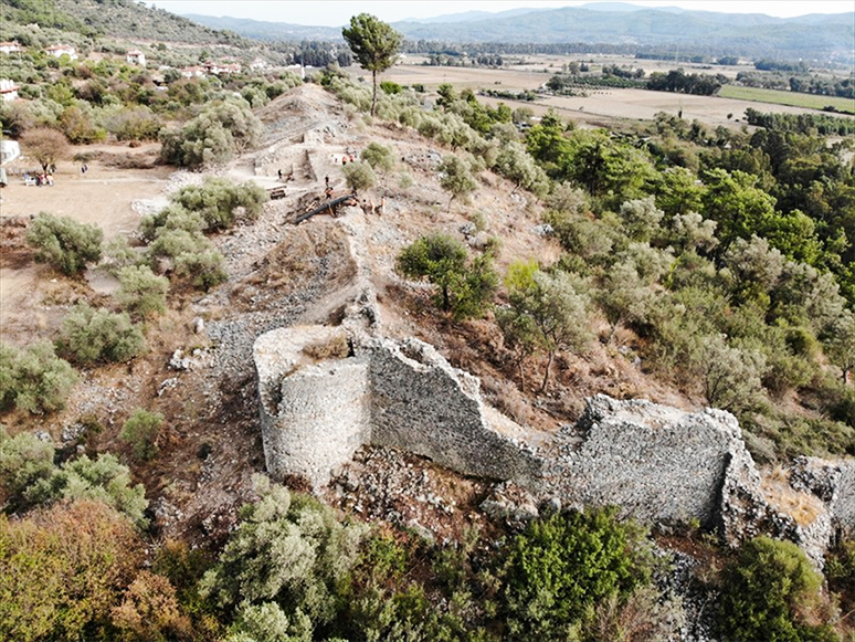 Muğla'daki Orta Çağ Kalesi Kültür Turizmine Kazandırılıyor