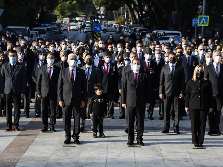 Büyük Önder Atatürk’ü Anıyoruz