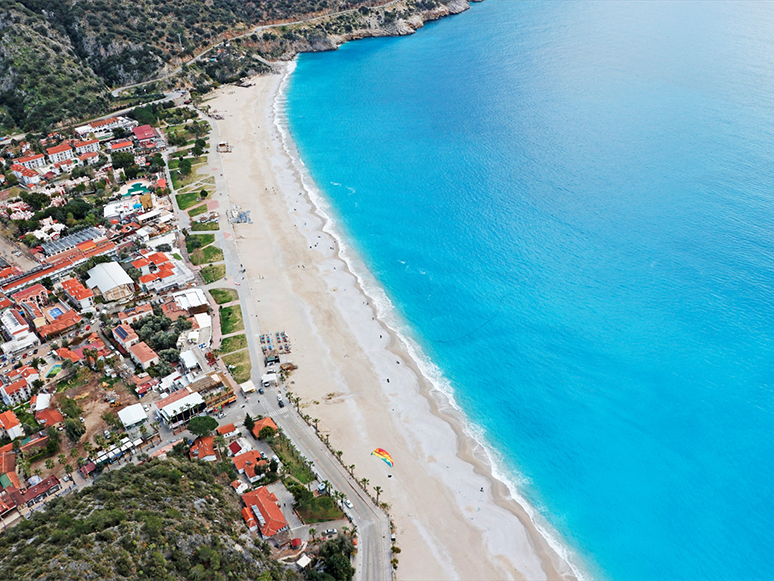 Güney Ege'nin Mavi Bayraklı Plajları Tatilcileri Bekliyor