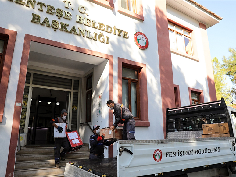 Muğla'dan İzmir'deki Depremzedelere Yardım