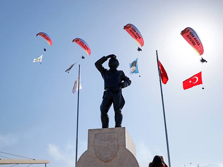 Türk Havacılığının İlk Pilotlarından Tayyareci Fethi Bey Fethiye'de Anıldı