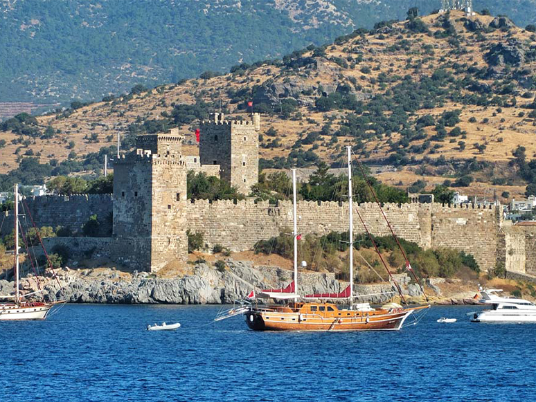 Bodrum Kalesi Nerede? Bodrum Kalesi’ne Nasıl Gidilir?