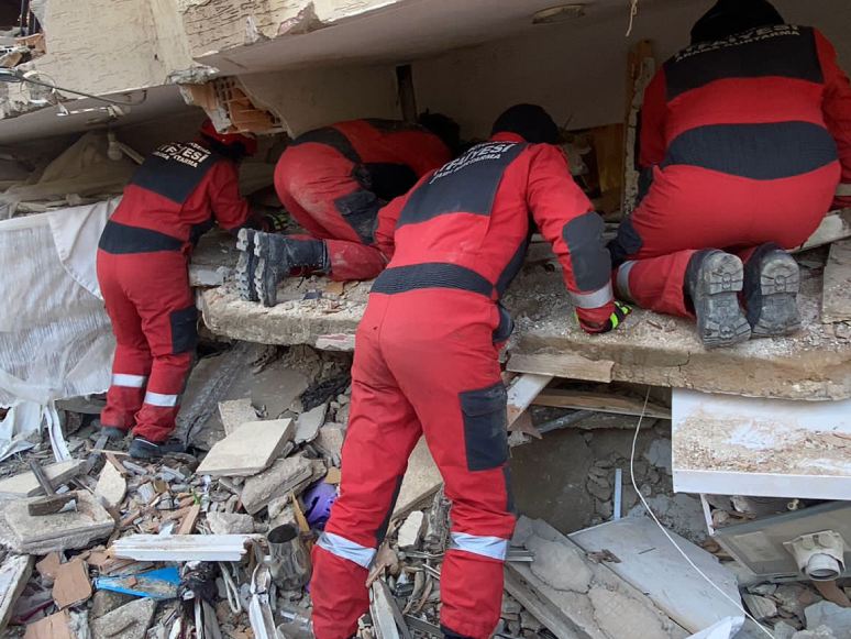 Muğla, Deprem İçin Tek Yürek